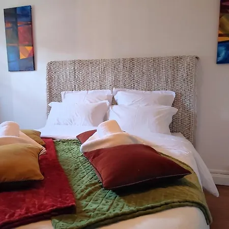 Fils Et Cotons Piscine Intérieure Chauffée à L'année Et Sauna Privé *